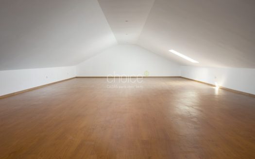 House 5 Bedrooms l Arruda dos Vinhos I Plot 2278m2