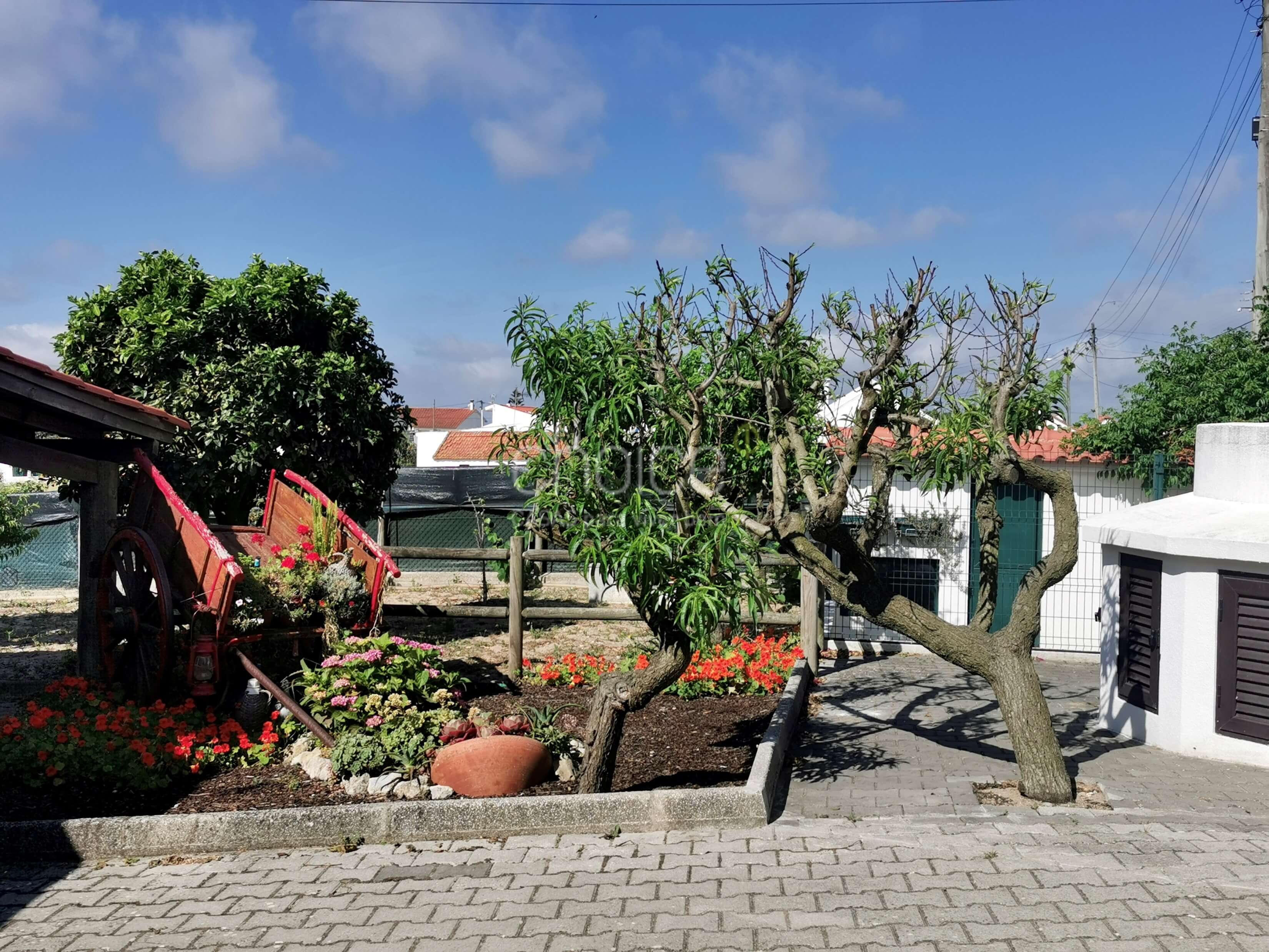 Fantastic 6-bedroom farmhouse in Aveiras de Cima