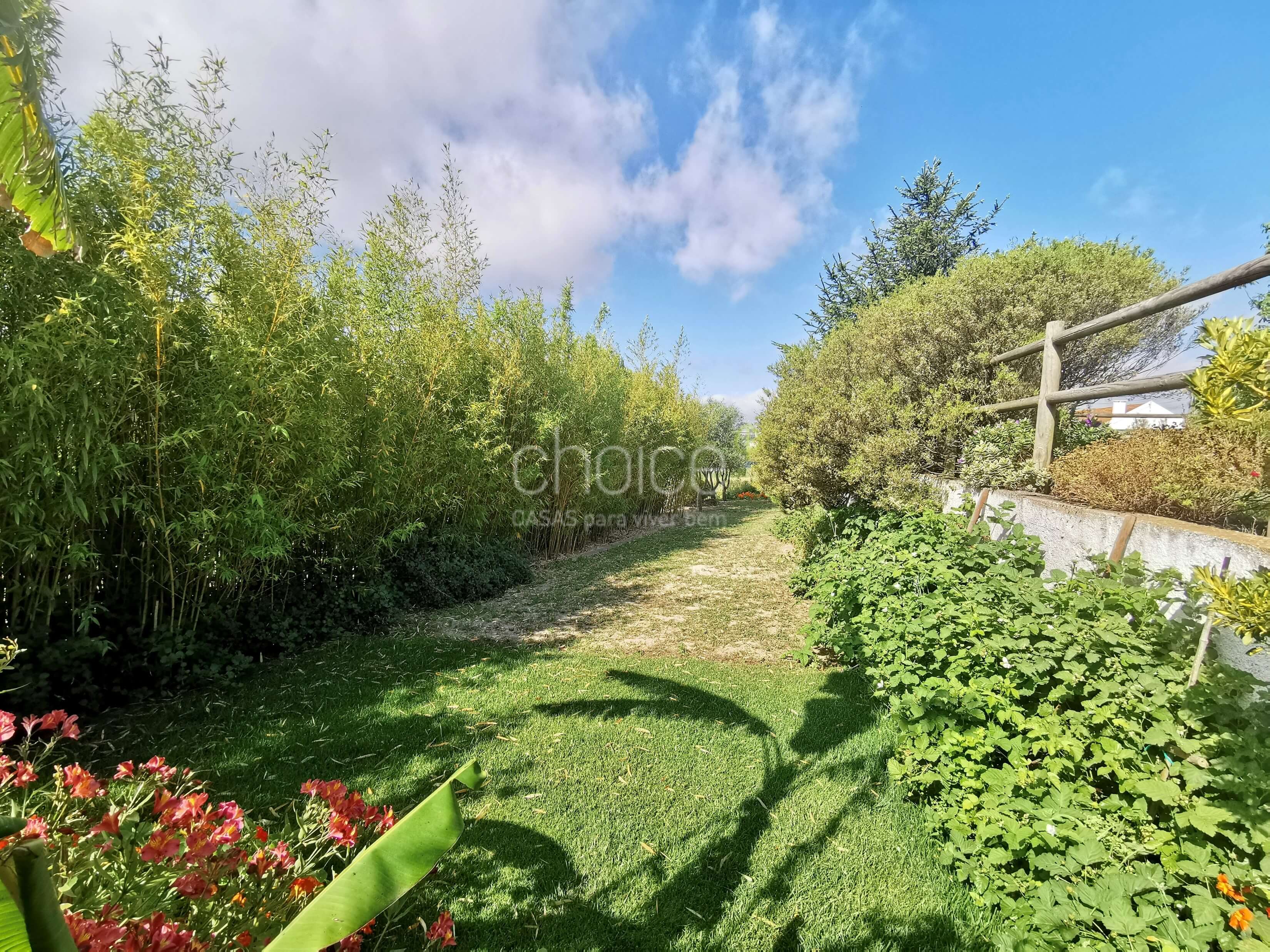 Fantastic 6-bedroom farmhouse in Aveiras de Cima