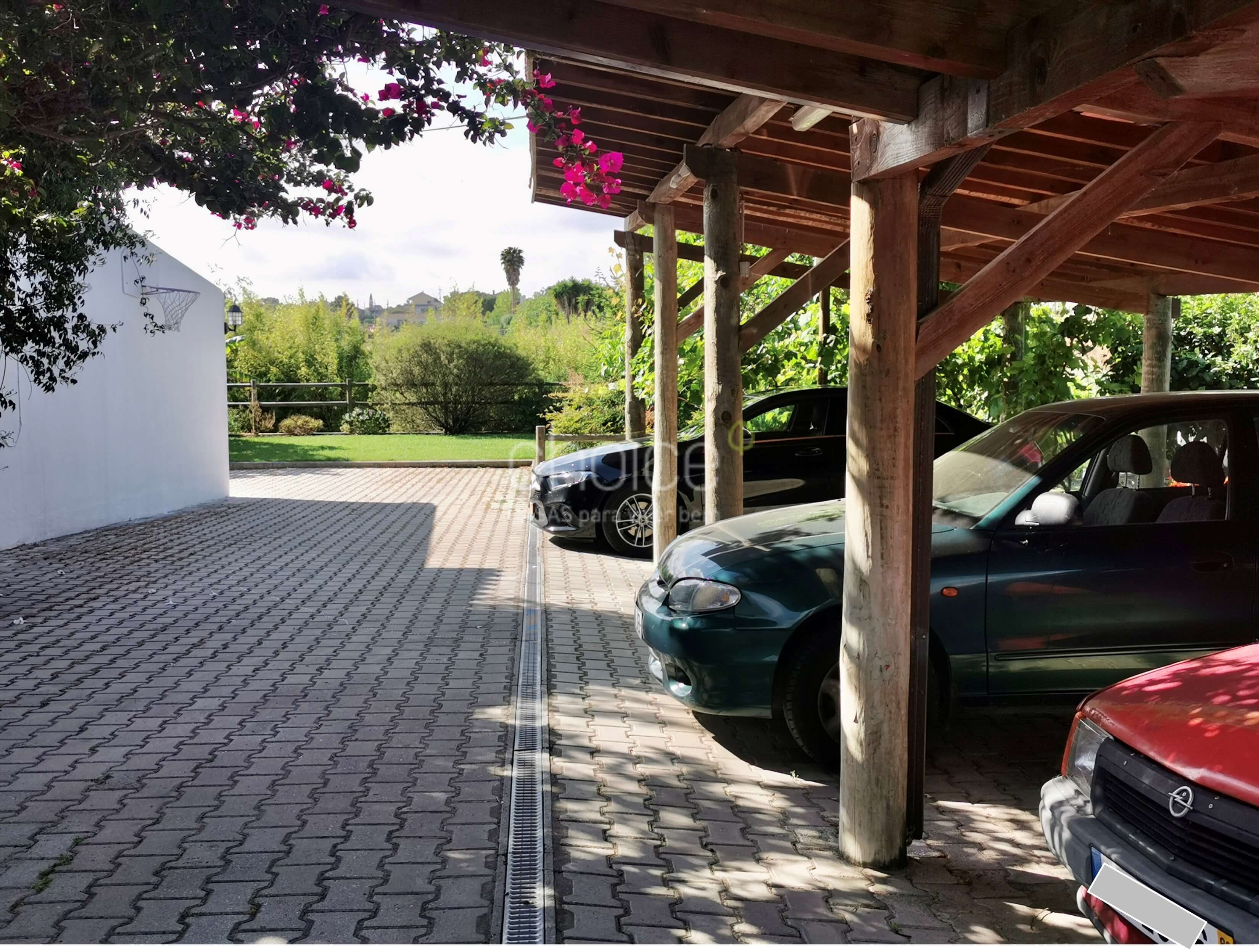 Fantastic 6-bedroom farmhouse in Aveiras de Cima