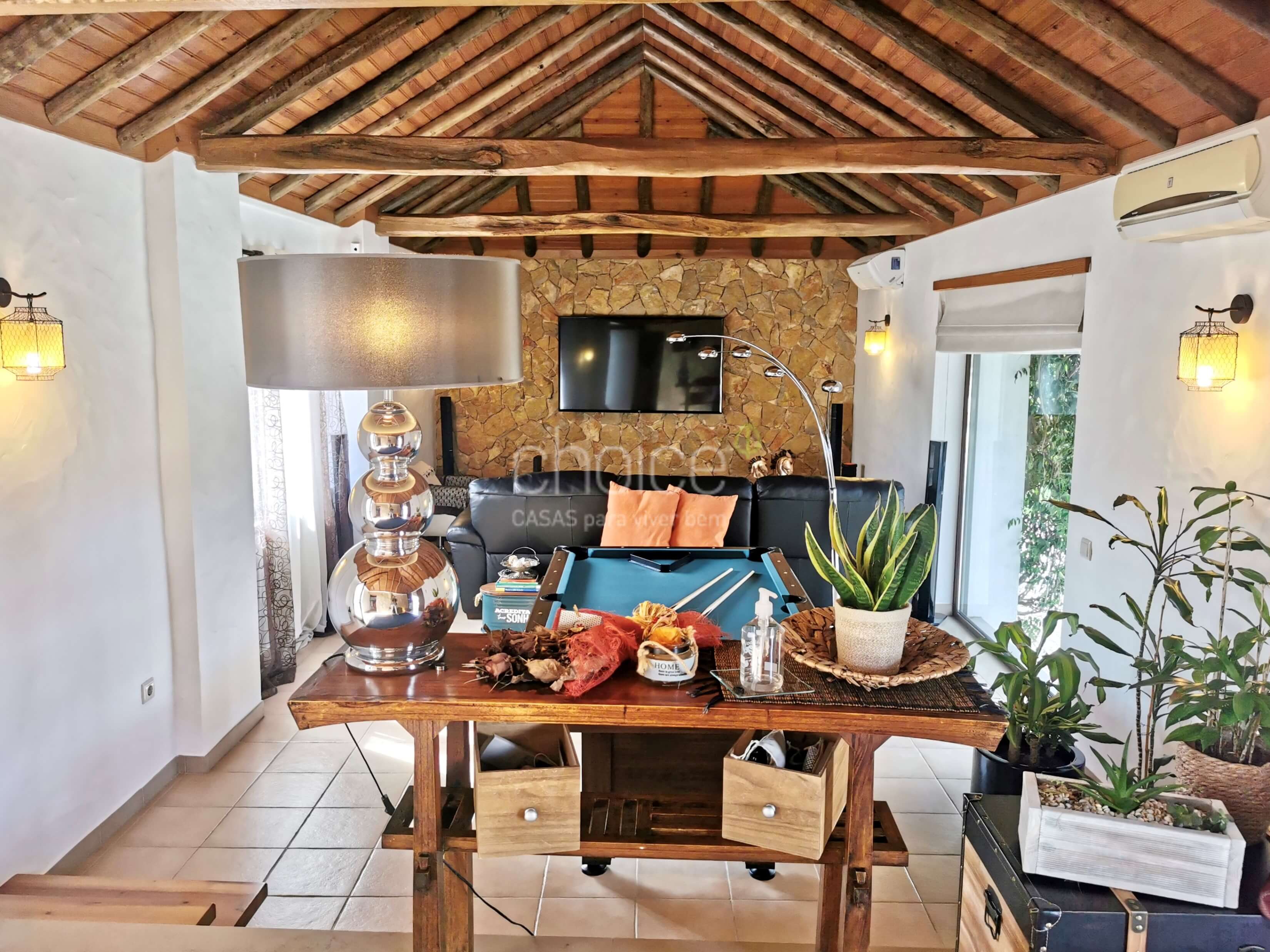 Fantastic 6-bedroom farmhouse in Aveiras de Cima