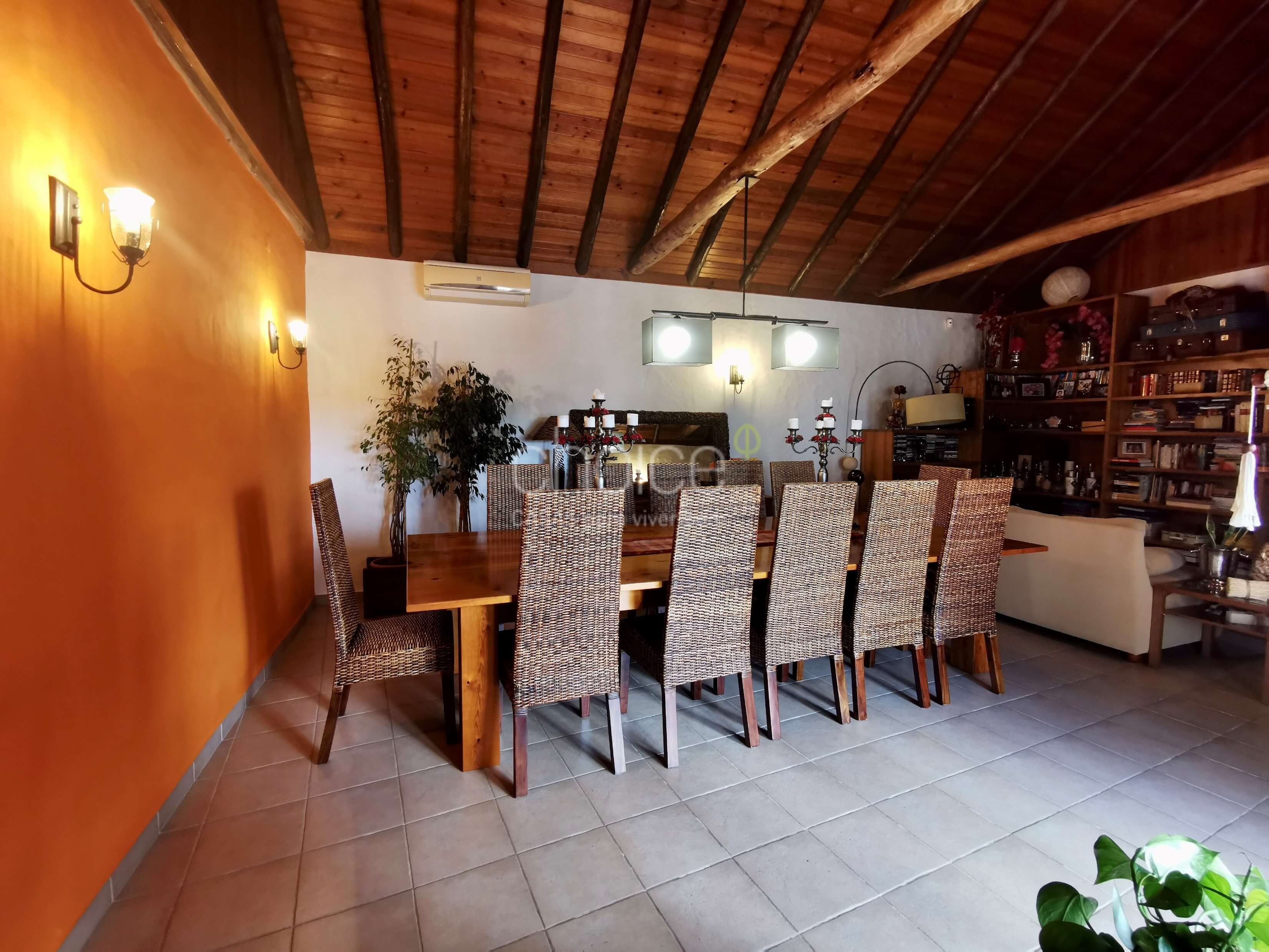 Fantastic 6-bedroom farmhouse in Aveiras de Cima