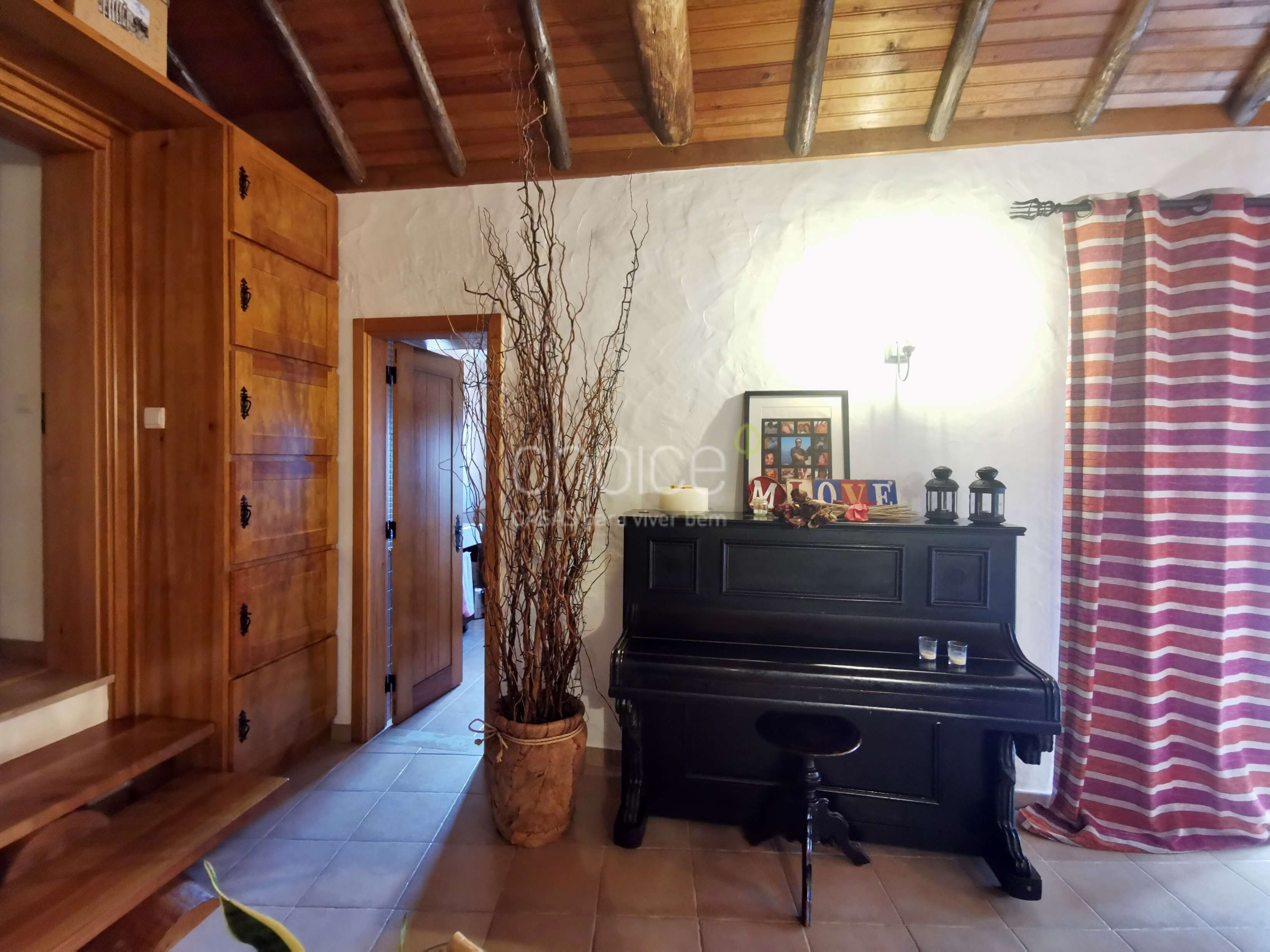 Fantastic 6-bedroom farmhouse in Aveiras de Cima