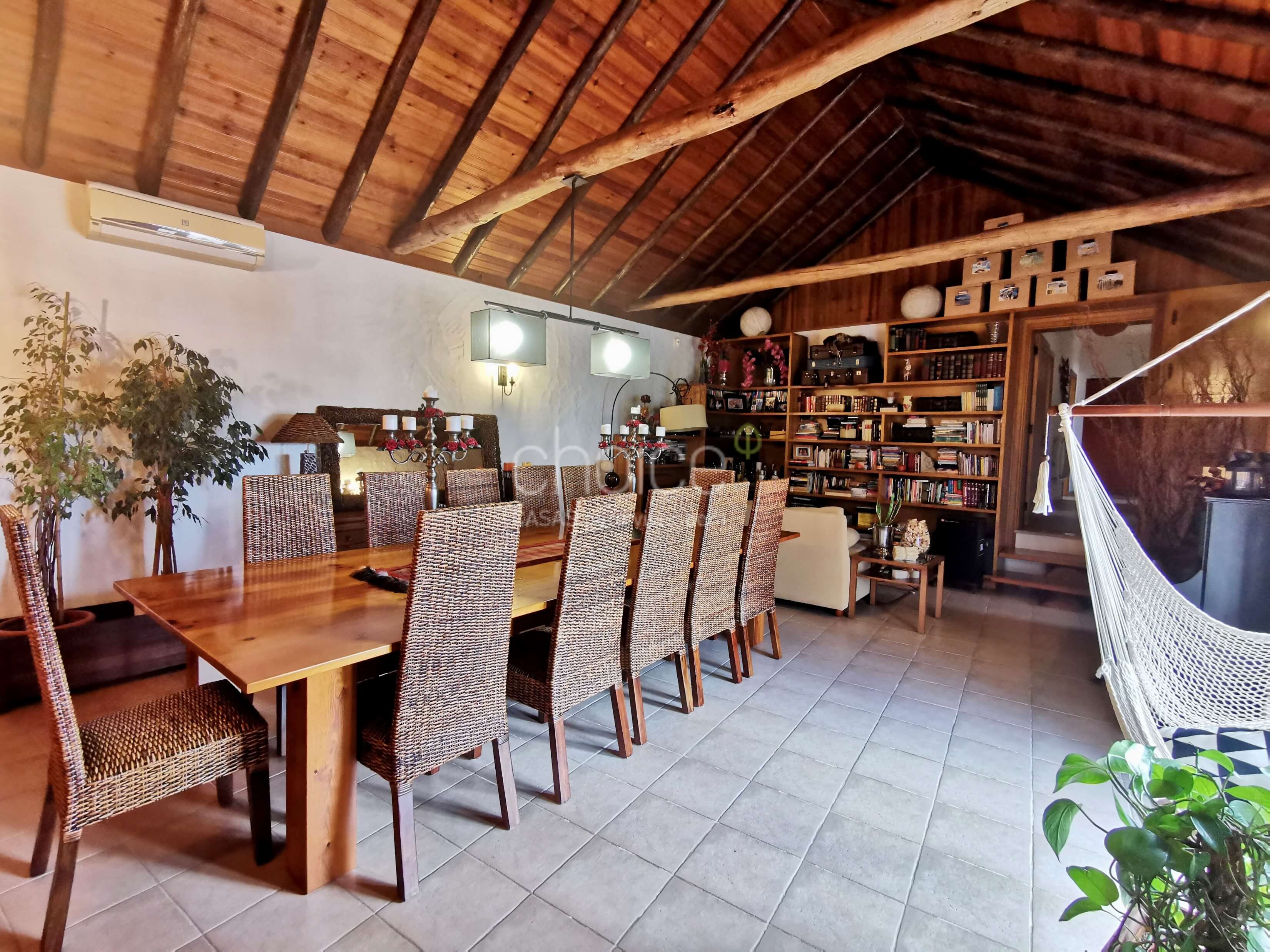 Fantastic 6-bedroom farmhouse in Aveiras de Cima