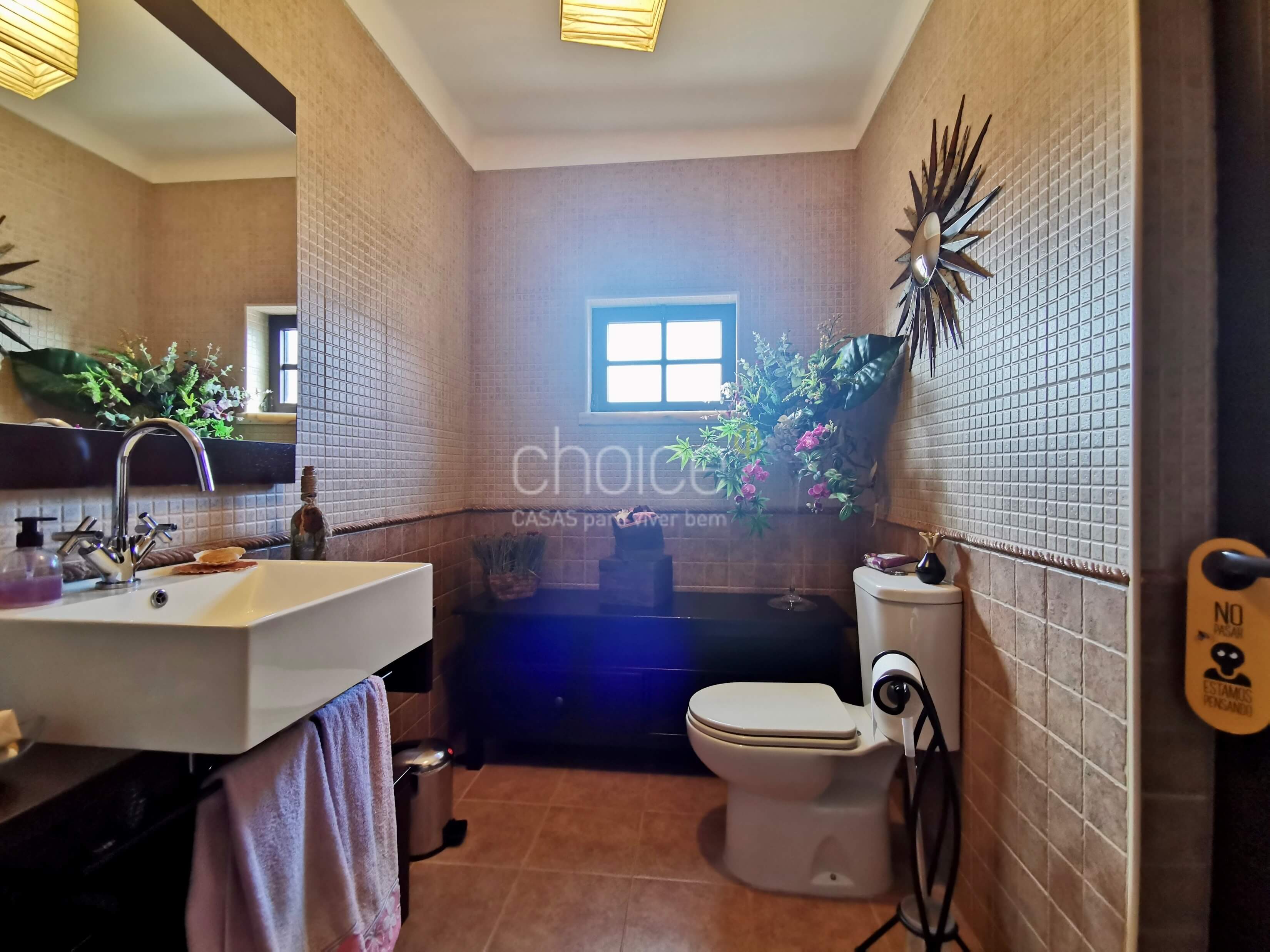 Fantastic 6-bedroom farmhouse in Aveiras de Cima