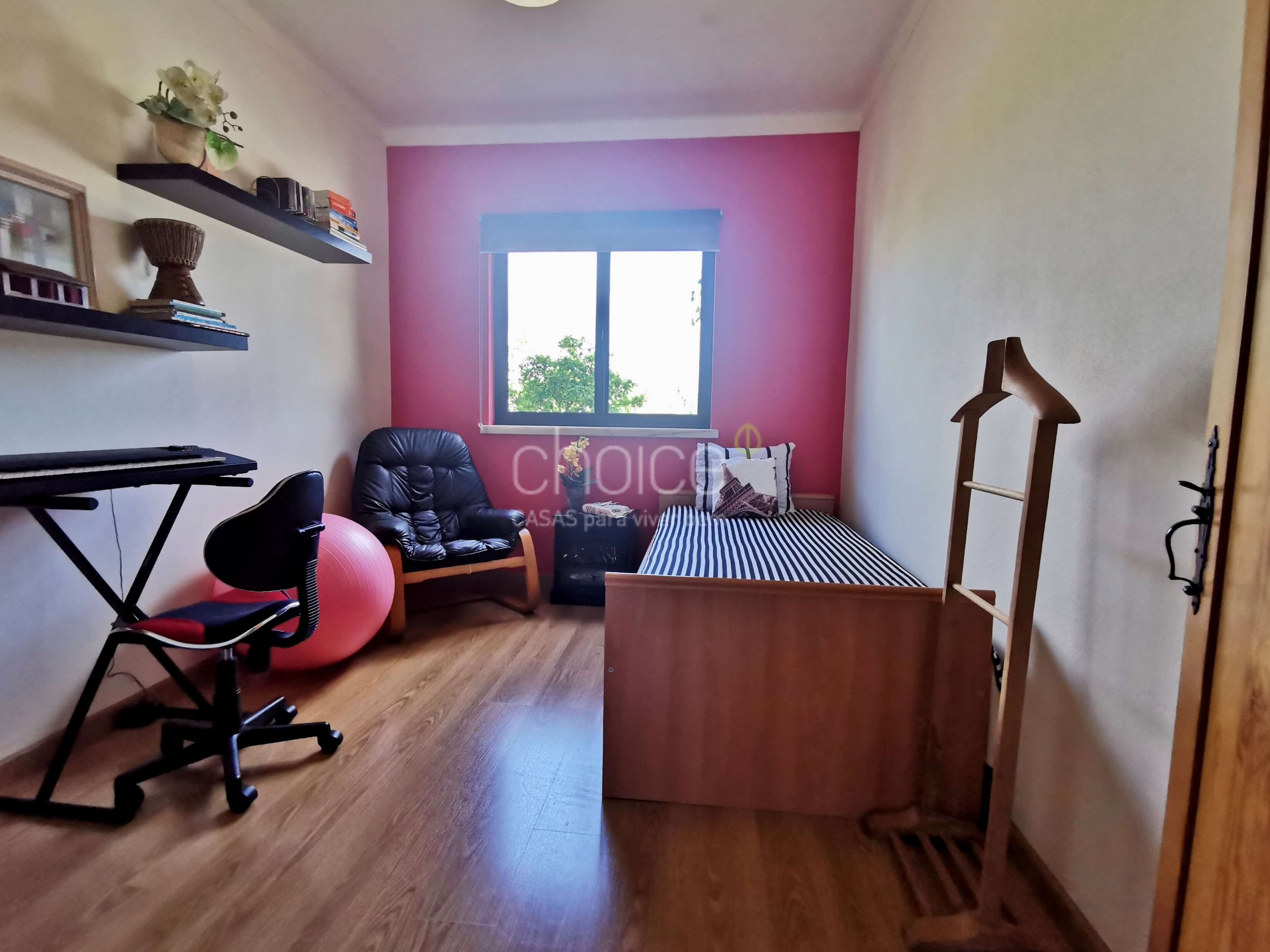 Fantastic 6-bedroom farmhouse in Aveiras de Cima