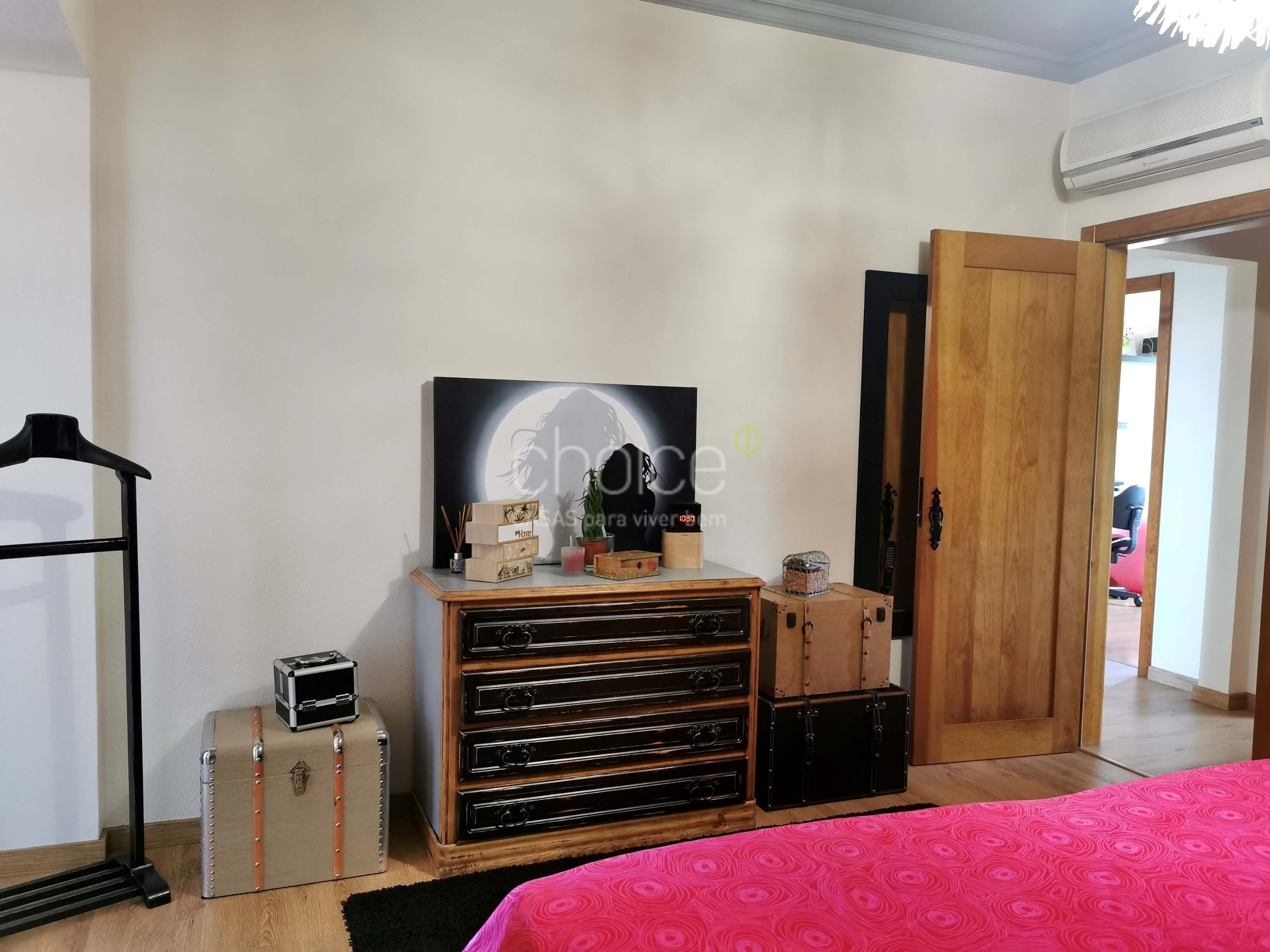 Fantastic 6-bedroom farmhouse in Aveiras de Cima