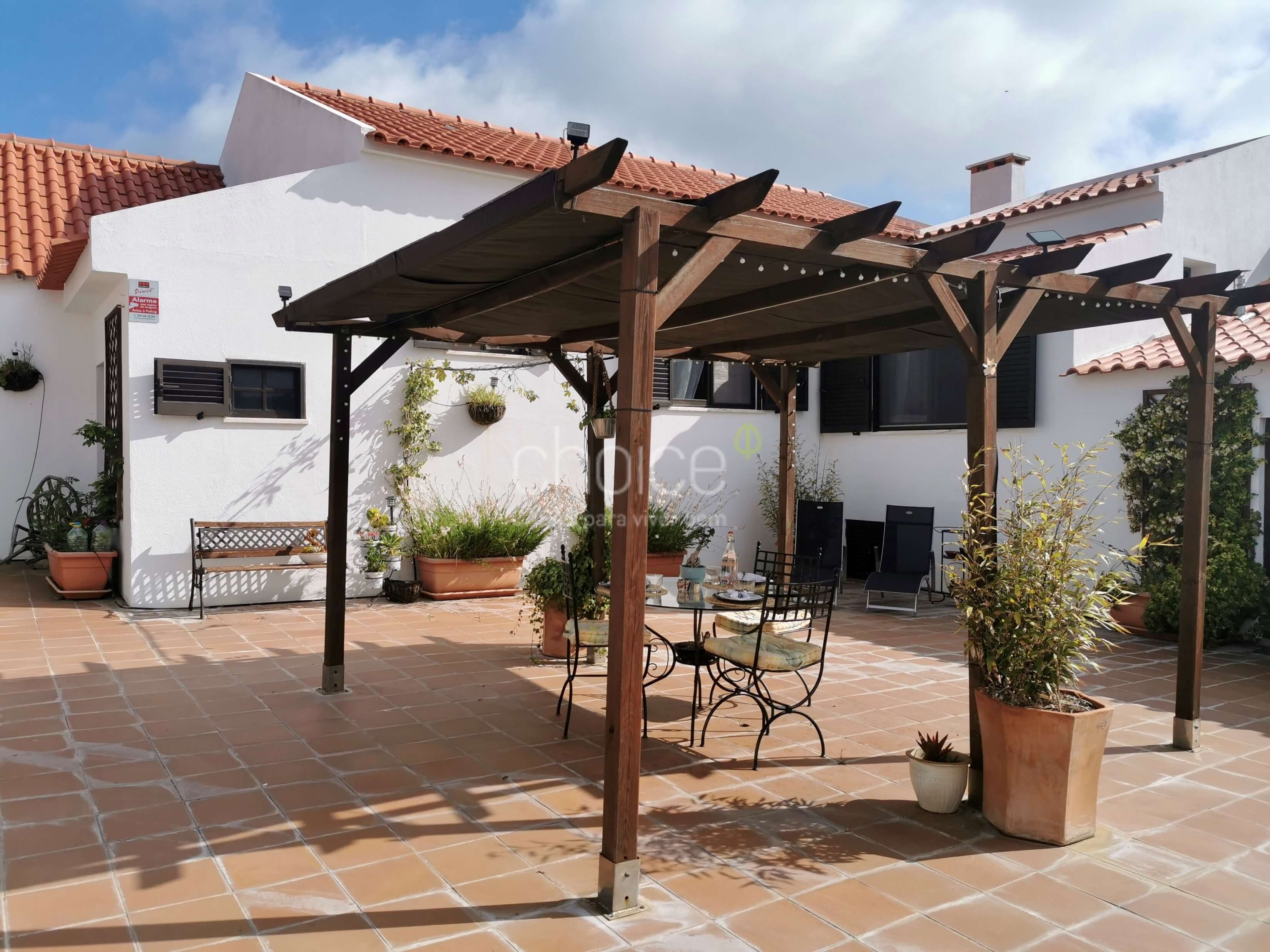 Fantastic 6-bedroom farmhouse in Aveiras de Cima