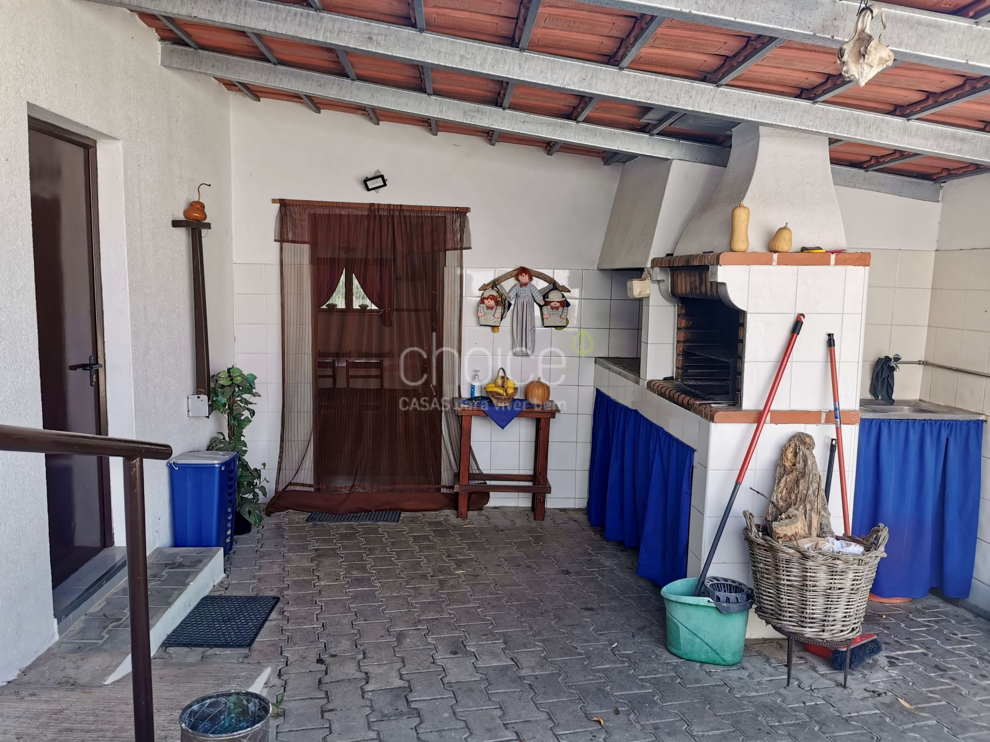 Fantastic 6-bedroom farmhouse in Aveiras de Cima