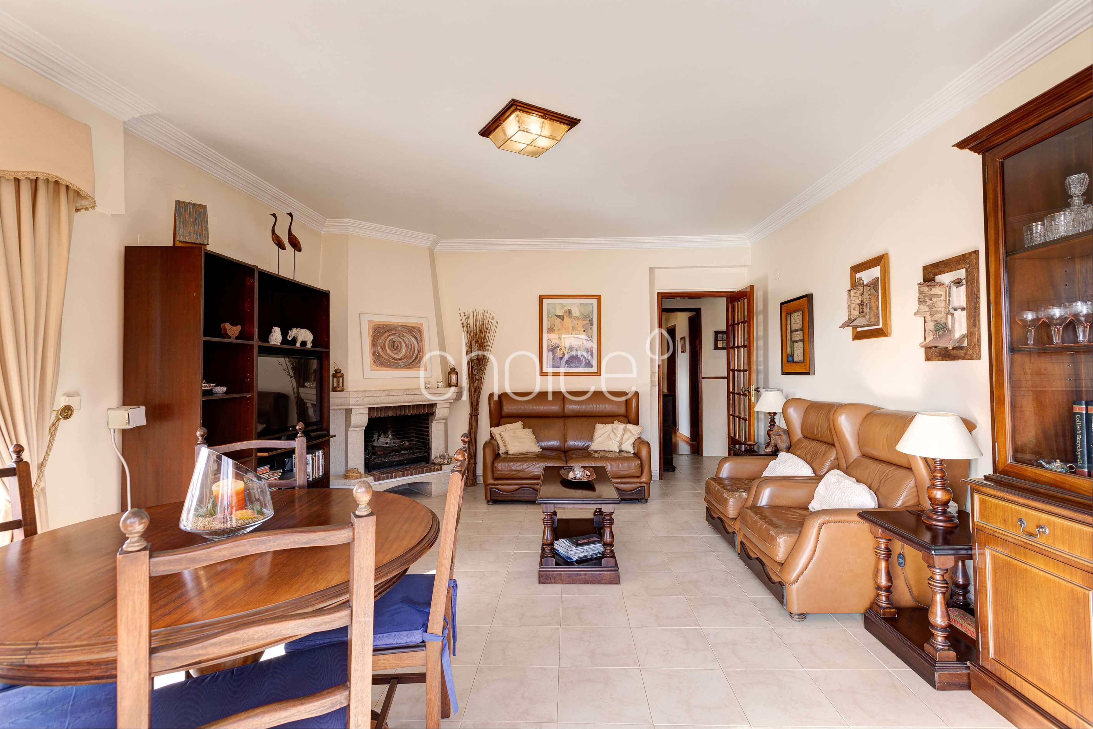 3 bedroom flat I Bairro do Rosário I sea view I balconies I lift