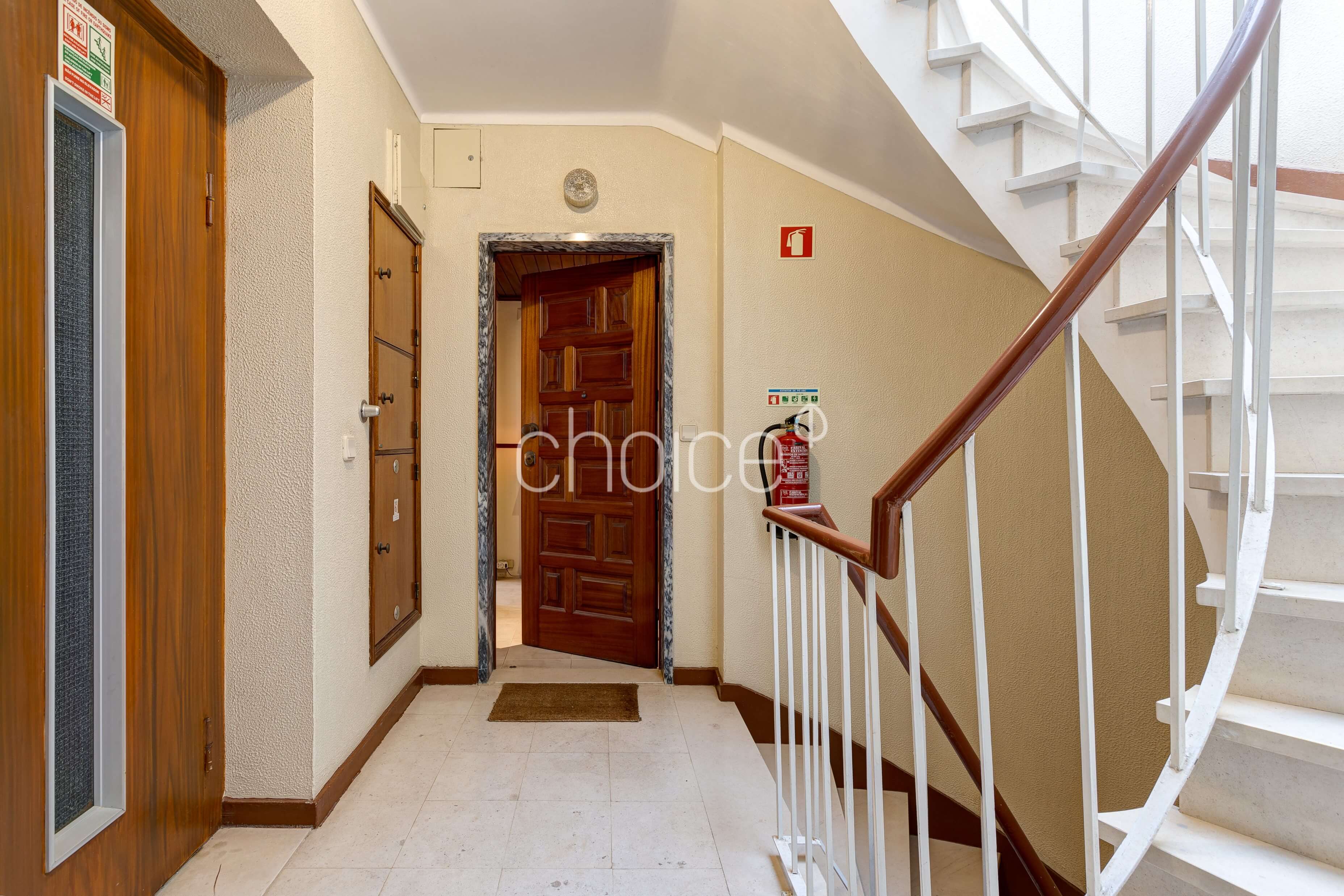 3 bedroom flat I Bairro do Rosário I sea view I balconies I lift