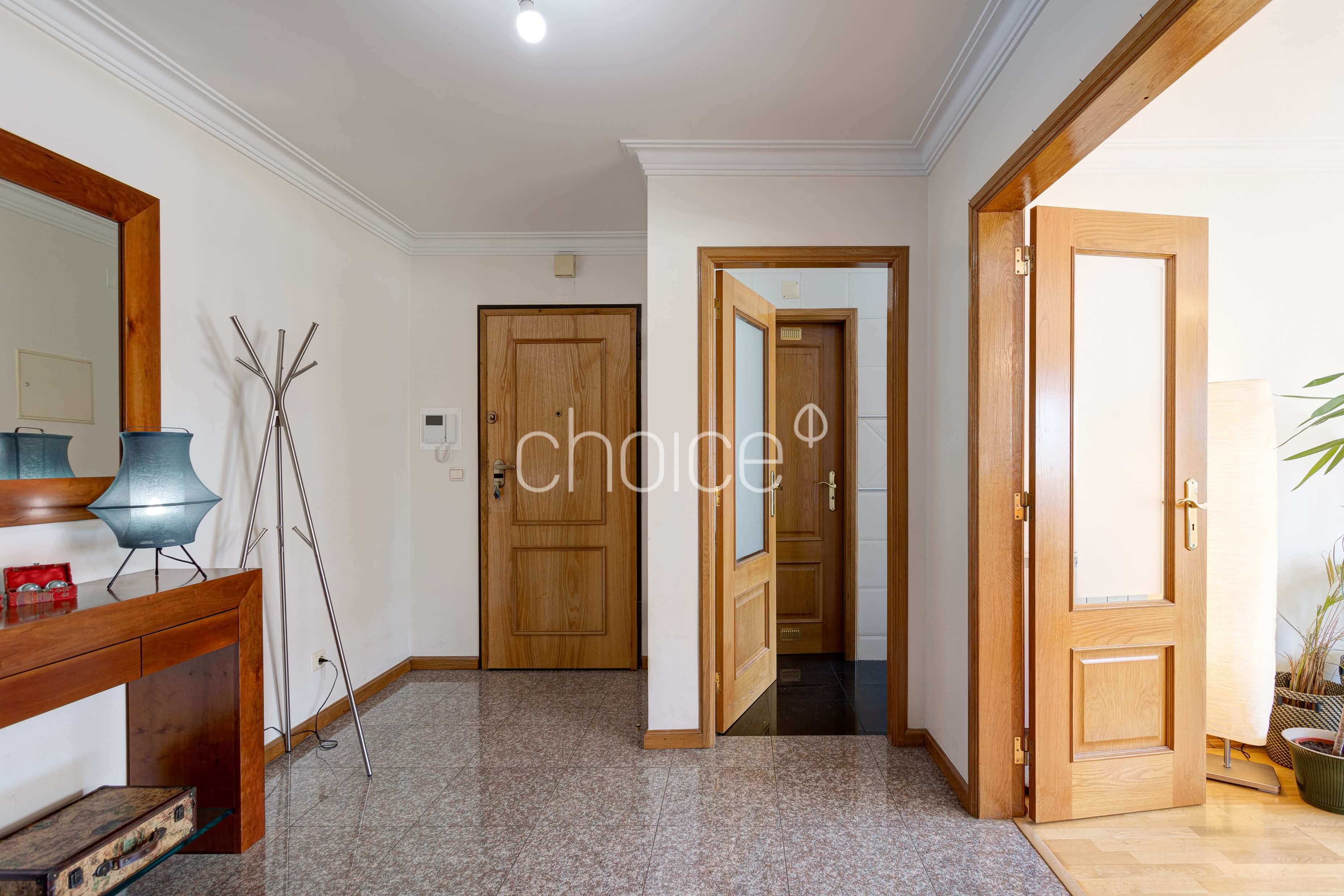 2-bedr. flat l Nova Carnaxide | Lisboa | with lift and garage