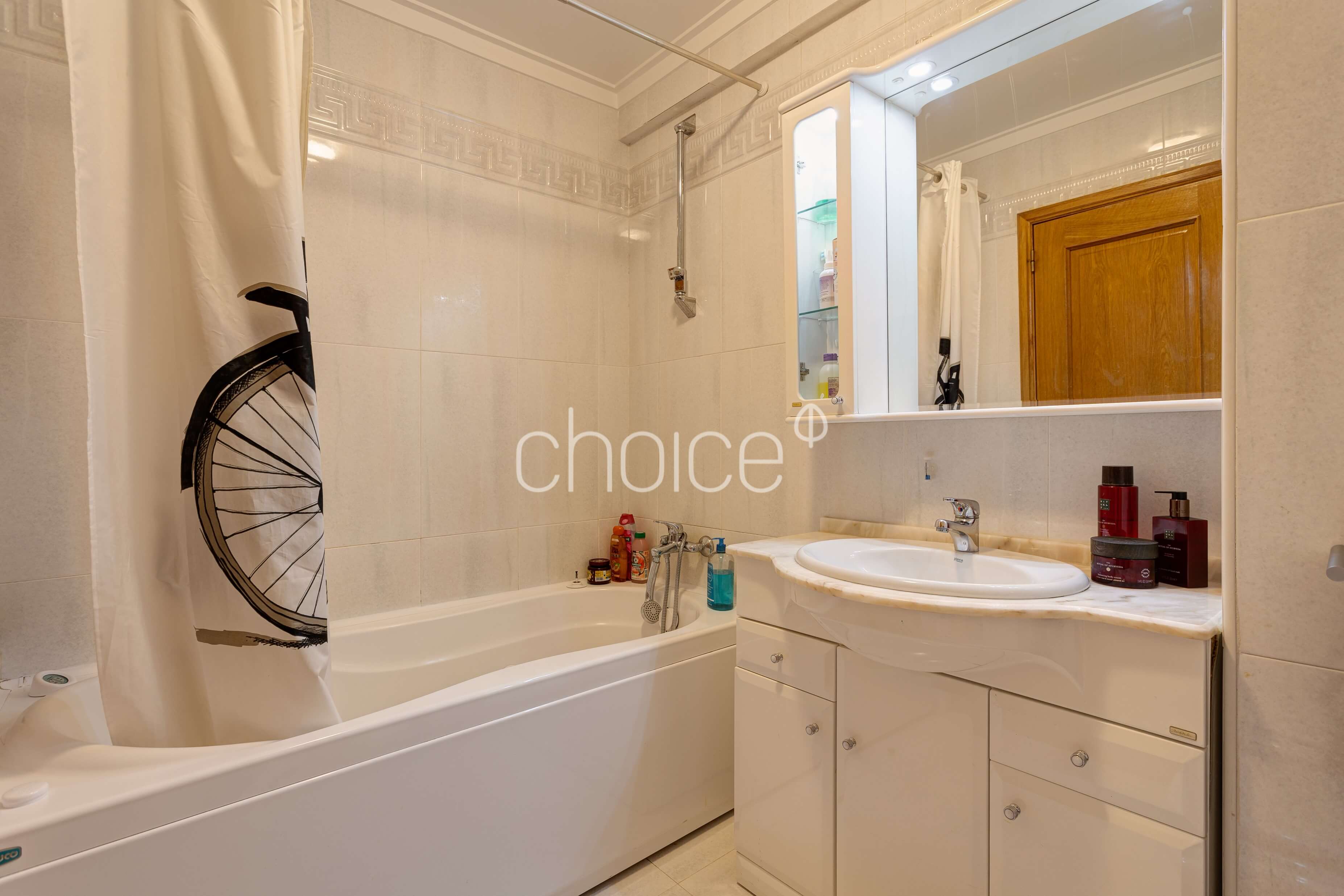 2-bedr. flat l Nova Carnaxide | Lisboa | with lift and garage