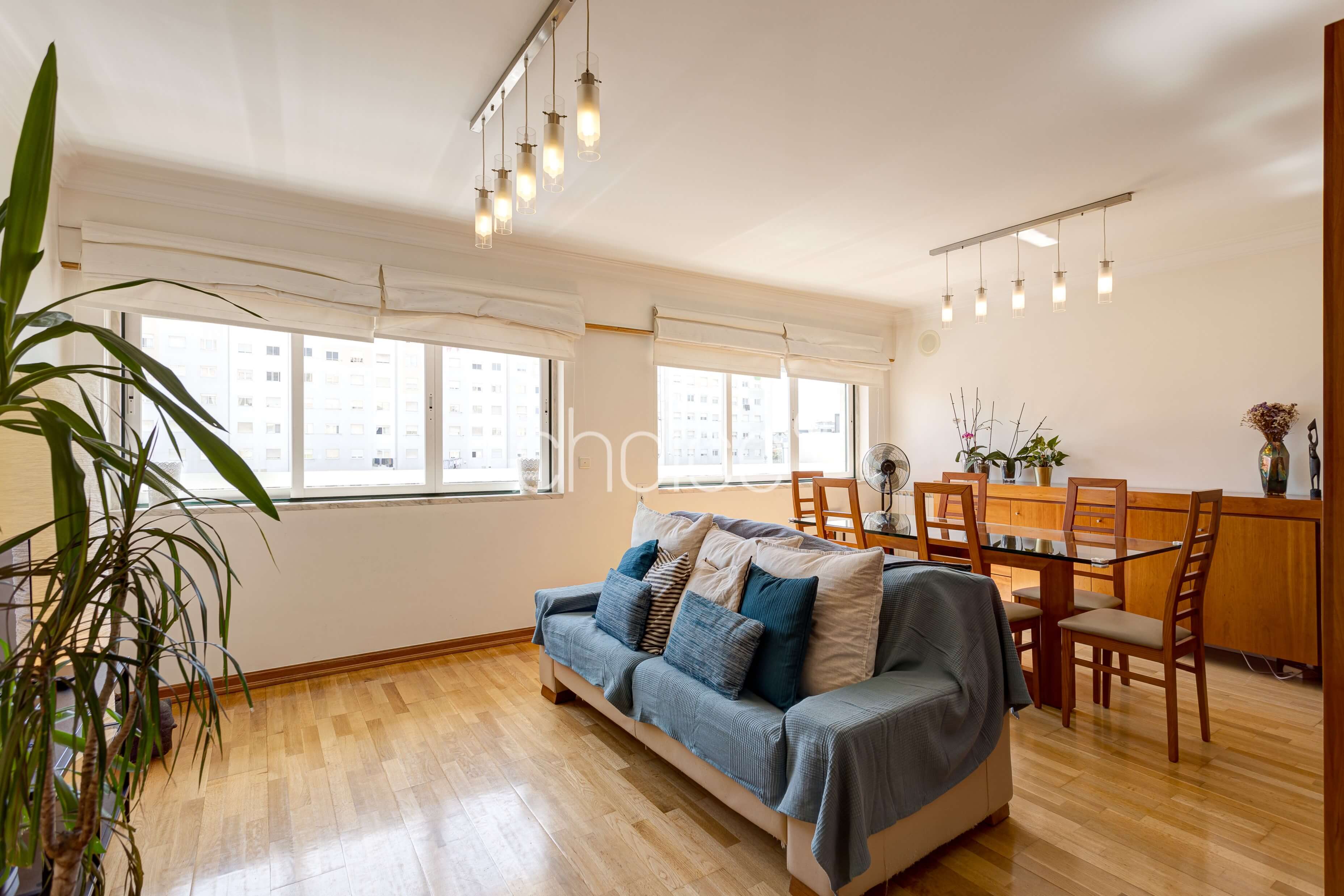 2-bedr. flat l Nova Carnaxide | Lisboa | with lift and garage