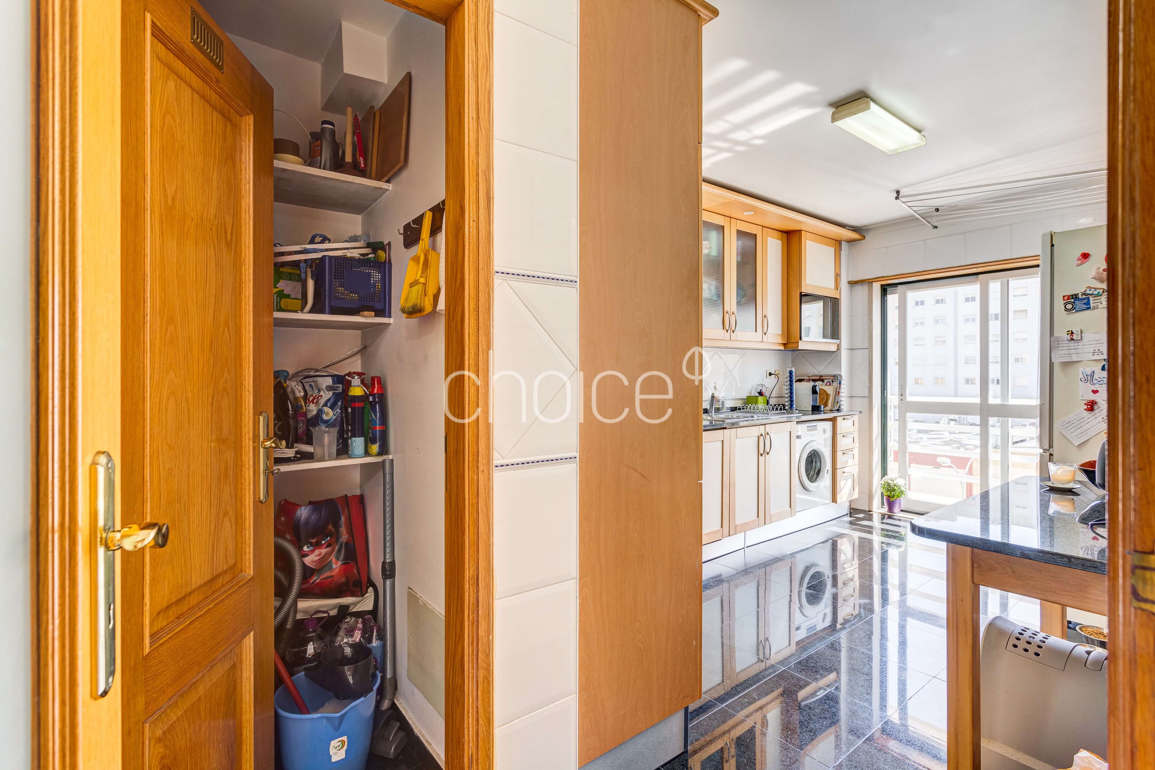 2-bedr. flat l Nova Carnaxide | Lisboa | with lift and garage