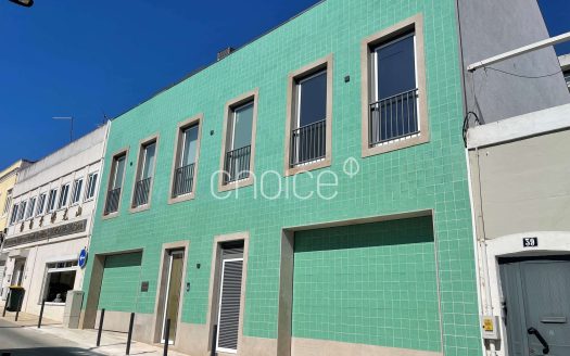 Fantástica moradia de tipologia T2  terraço, piscina e garagem l Parque das Nações