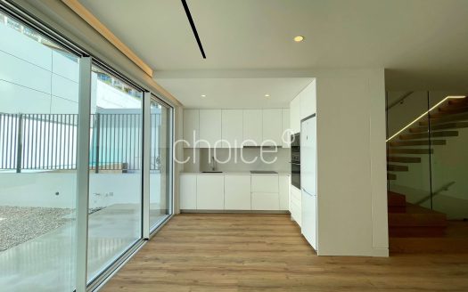 Fantástica moradia de tipologia T2  terraço, piscina e garagem l Parque das Nações