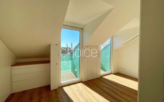 Fantástica moradia de tipologia T2  terraço, piscina e garagem l Parque das Nações