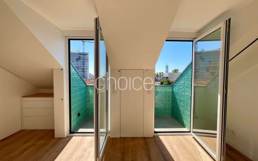 Fantástica moradia de tipologia T2  terraço, piscina e garagem l Parque das Nações