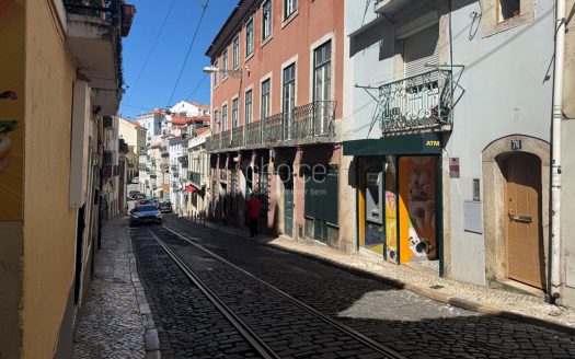 Oportunidade Única | Prédio em Propriedade Horizontal | Para Reabilitação Total | Santa Maria Maior, Lisboa