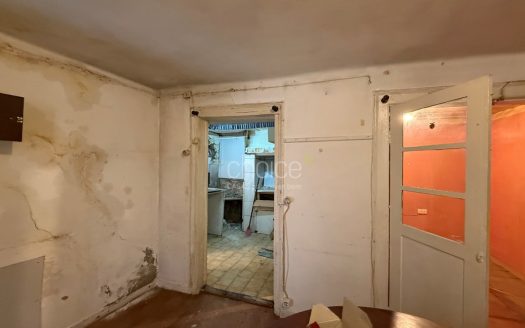 Oportunidade Única | Prédio em Propriedade Horizontal | Para Reabilitação Total | Santa Maria Maior, Lisboa